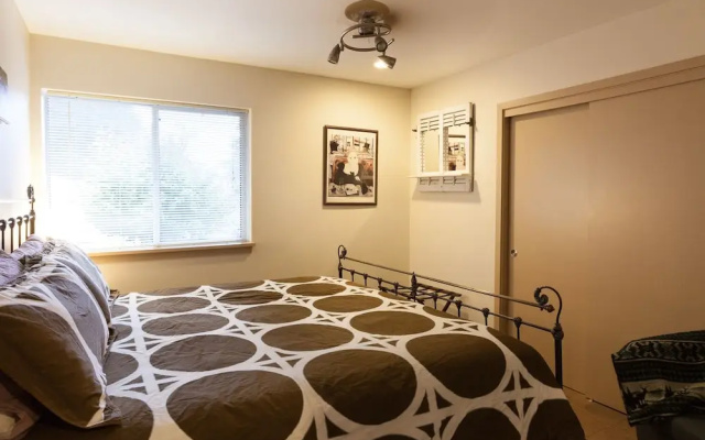 Mountain House 4 Bedroom Home by RedAwning