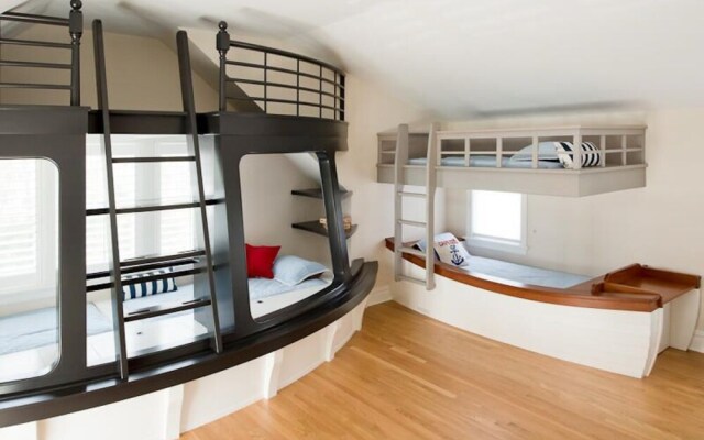 26 Mousehole Lane - Four Bedroom House