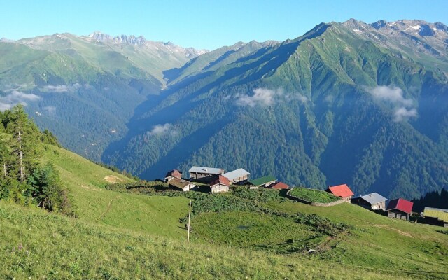 Demircioglu Pokut Dag Evi