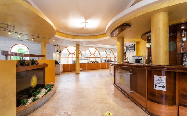 Complex Sunrise by HMG - All Inclusive