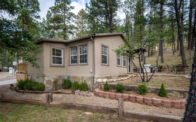 Sugar Butter Chalet by Ruidoso Vacation Rentals