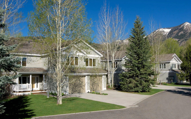 Teton Pines Townhome Collection by JHRL