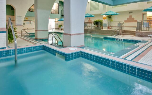 Holiday Inn & Suites Windsor Ambassador Bridge by IHG