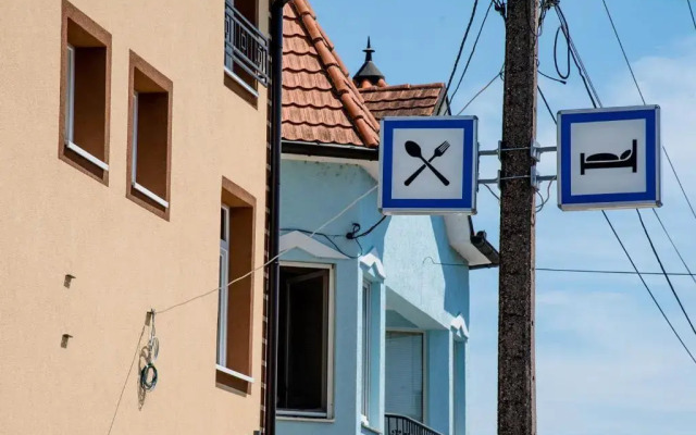 Vila & Restaurant Lasta