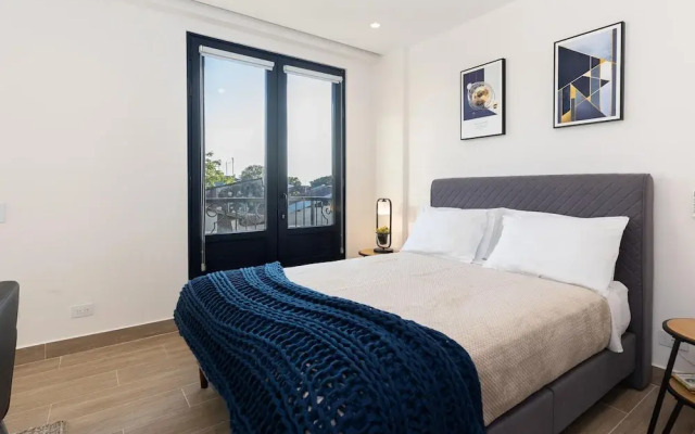 The Stylish Condo by Acomodo