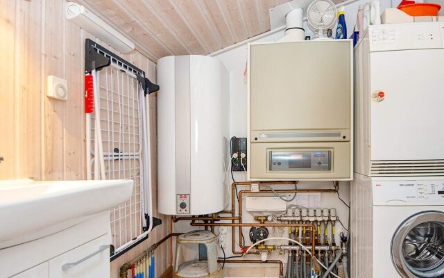 6 Person Holiday Home in Ebeltoft