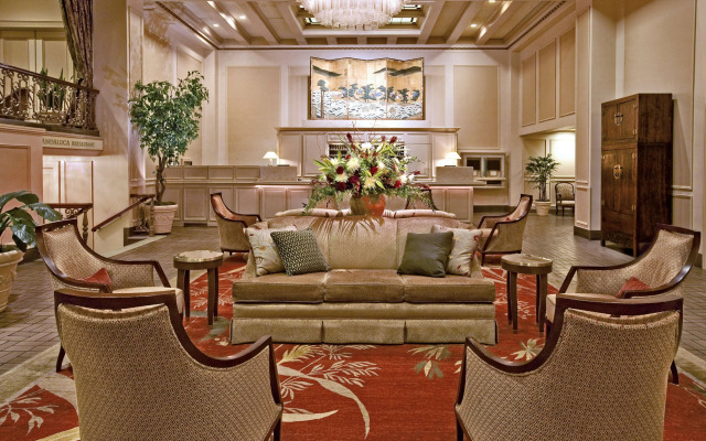 Mayflower Park Hotel