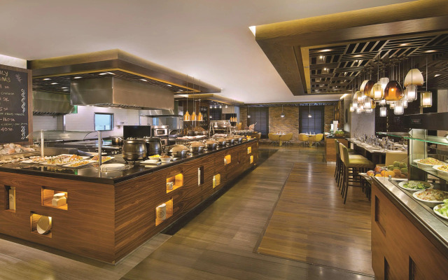 DoubleTree by Hilton Riyadh - Al Muroj Business Gate