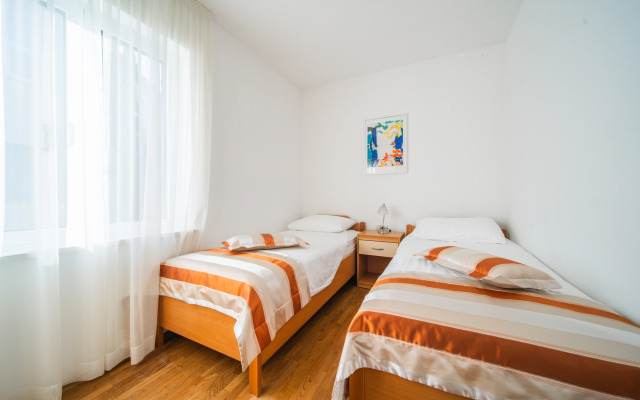 Pervanovo Apartments