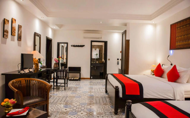 La Rose Suites