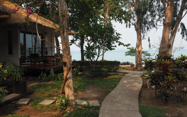 Larissa Samed resort
