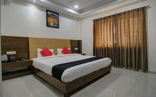 Pbs Grand by OYO Rooms