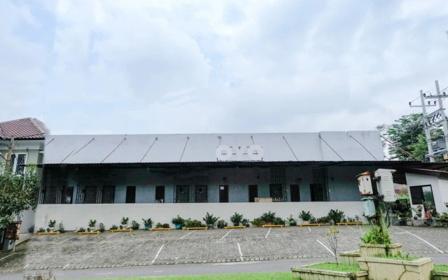 OYO 815 Double D9 Guesthouse