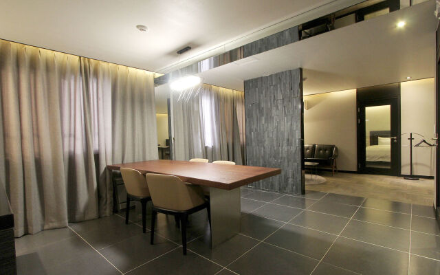 To Heaven Hotel Nampo