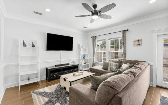 Pet Friendly Beach House - Sunset Escape