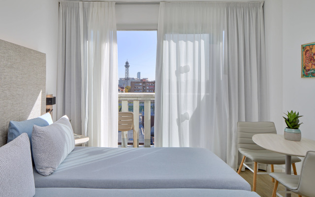 Отель INNSiDE by Melia Barcelona Apolo
