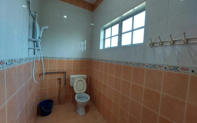 AL' Indara Bunglow Homestay Taiping