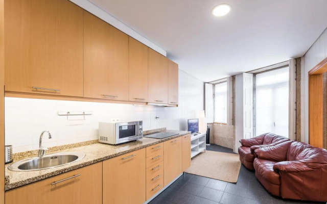 GuestReady - Ao Coliseu 2D Central studio suite