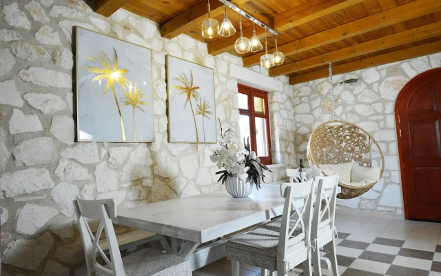 Jootiq Villas