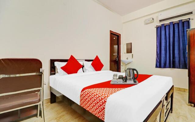OYO 70119 Happy stay Hotels