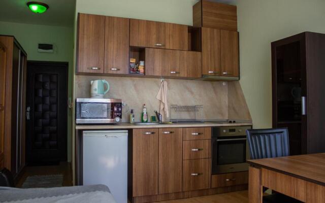 Central Couch Studio