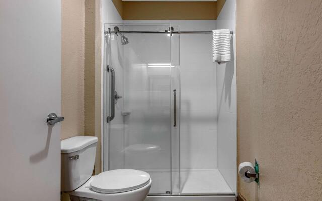 Comfort Inn & Suites Montgomery East Carmichael Rd