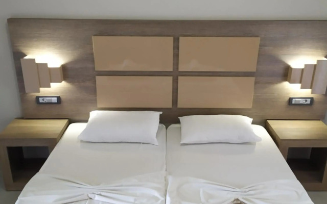 Giannis Studios Alykes