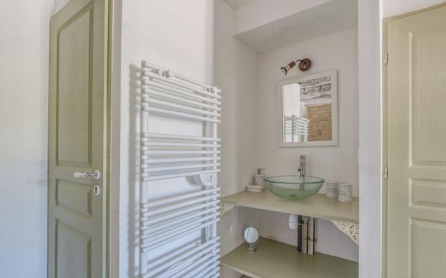 Alluring Holiday Home in Dégagnac with Heated Pool