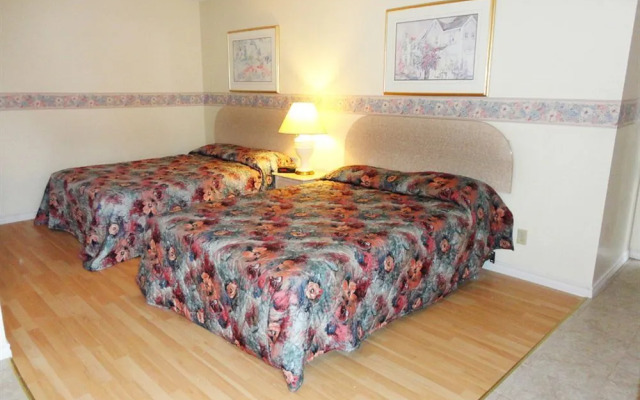 Scottish Inn Near the Falls and Casino