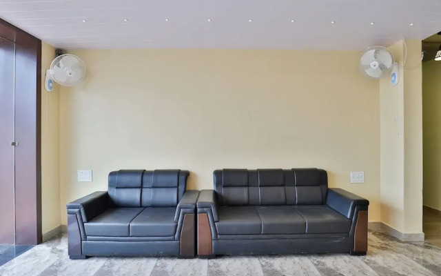 Oyo 17339 Hotel Daksh Somnath