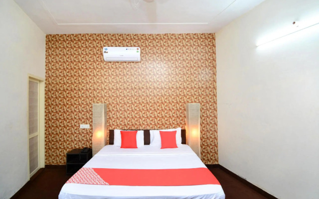 Urban Guest House By OYO Rooms