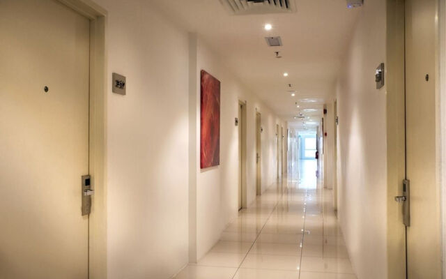 T+ Hotel Macallum