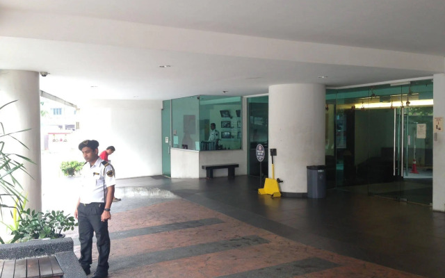Luxury Service Suite At Taragon KL