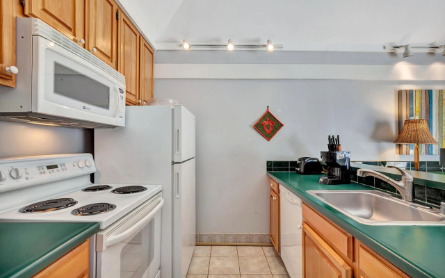 Castle Kiahuna Plantation & Beach Bungalows