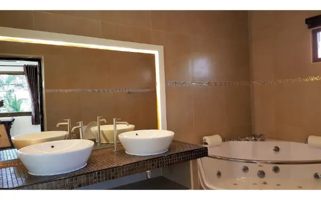 WOWLAND Luxury Villa Pattaya 8 BR