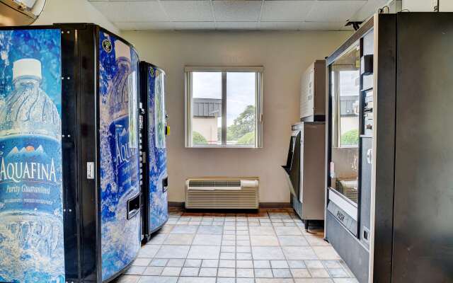 Motel 6 Warwick, RI - Providence Airport - I-95