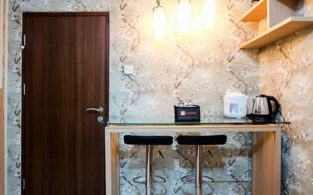 Full Furnished 2Br Pluit Sea View Apartment By Travelio