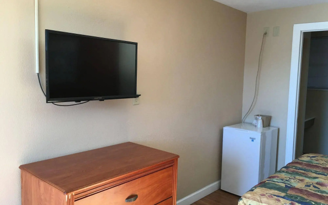 Budget Inn