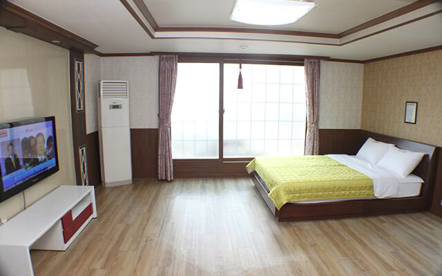 Tongyeong Blue Marine Pension