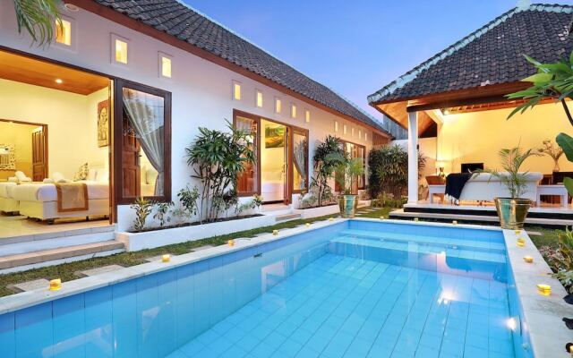 Monaco Complex Four Villas