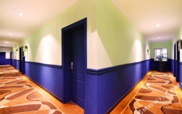 Xige Hotel (Shapingba High-Speed Railway Station)