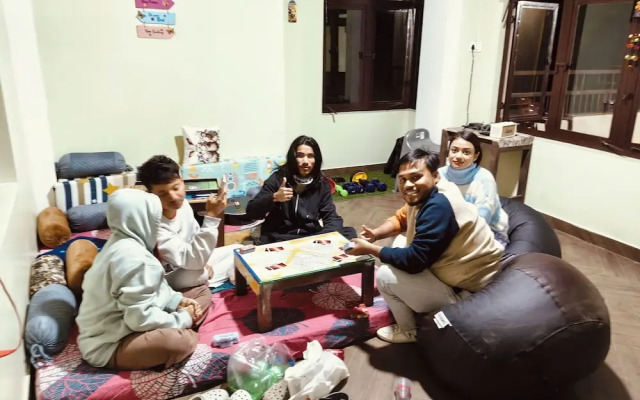 XTSY Travellers Hostel