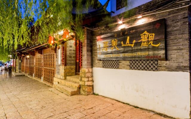 Lijiang Bairui Vacation Hotel