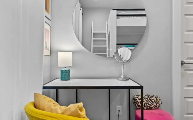 City Heights - Broadway Designer Condo