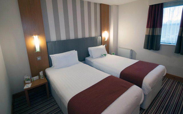 Holiday Inn Manchester-Central Park by IHG