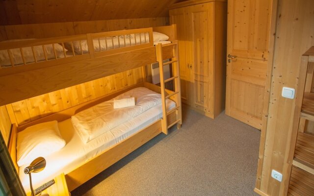 Chalet in Annaberg-lungotz With a Community Pool