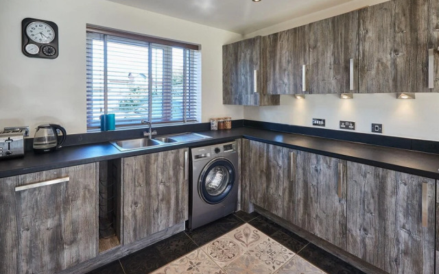 Host Stay Greenfinch Road