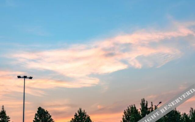 Jinyi Hotel (Zhengzhou High-tech Vanke Plaza & Zhengzhou University Branch)