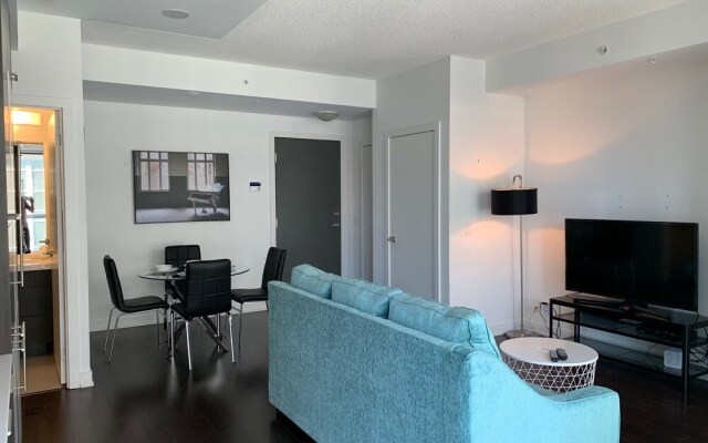 Sarkar Suites - Downtown Fashion Dist.