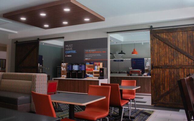 Holiday Inn Express Hotel & Suites Weslaco by IHG